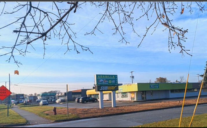 Pictures of Retail property located at 2831 Bay Rd, Saginaw, MI 48603 for lease - image #1