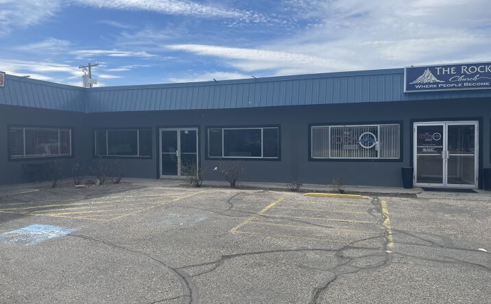 Pictures of Retail property located at 2880 SW 4th Ave, Ontario, OR 97914 for lease - image #1