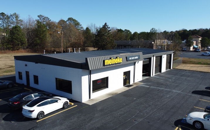 Pictures of Retail property located at 686 Grayson Hwy, Lawrenceville, GA 30046 for lease - image #1