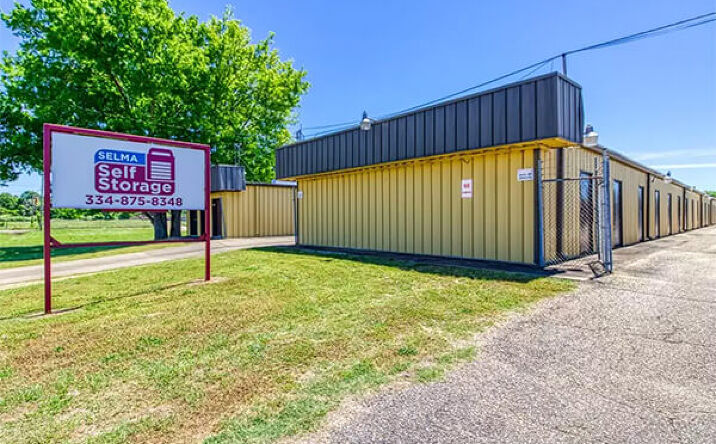 Pictures of Office, Retail, Industrial property located at 1112 Singleton Dr, Selma, AL 36703 for lease - image #1