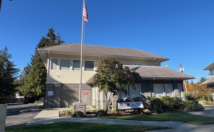 Pictures of Office property located at 185 NE Gilman Blvd, Issaquah, WA 98027 for lease - image #1