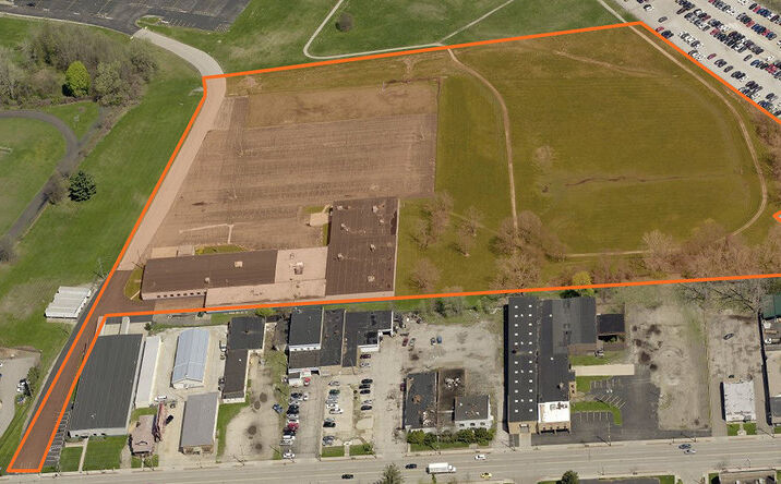 Pictures of Industrial property located at 557 E Tallmadge Ave, Akron, OH 44310 for lease - image #1