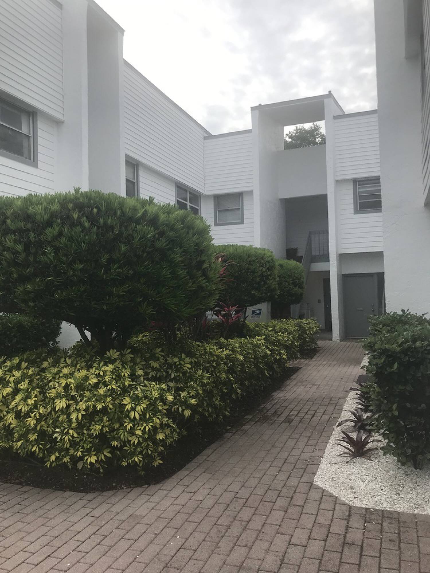 2015 S. Tuttle Avenue, Sarasota, FL 34239