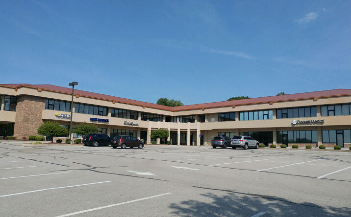 Pictures of Retail, Office property located at 11705 Dorsett Rd, Maryland Heights, MO 63043 for lease - image #1