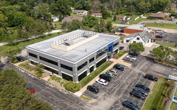 Pictures of Retail, Office property located at 174 Clarkson Rd, Ballwin, MO 63011 for lease - image #1