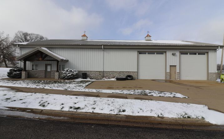 Pictures of Retail, Industrial property located at 1223 E SCIOTA Avenue, Peoria Heights, IL 61615 for lease - image #1