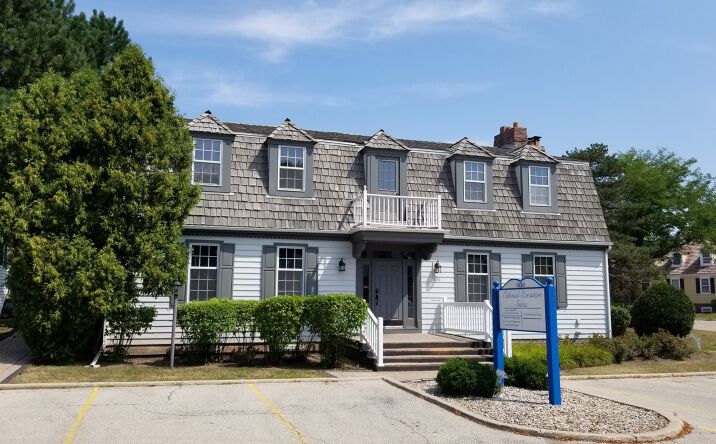 Pictures of Office property located at 1630 W Colonial Parkway W 25, Inverness, IL 60067 for lease - image #1