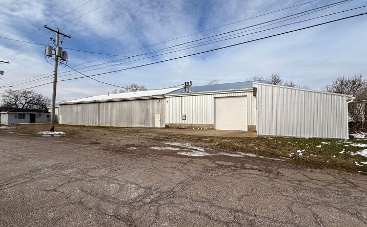Pictures of Industrial property located at 135 Kensington Avenue, Zanesville, OH 43701 for lease - image #1
