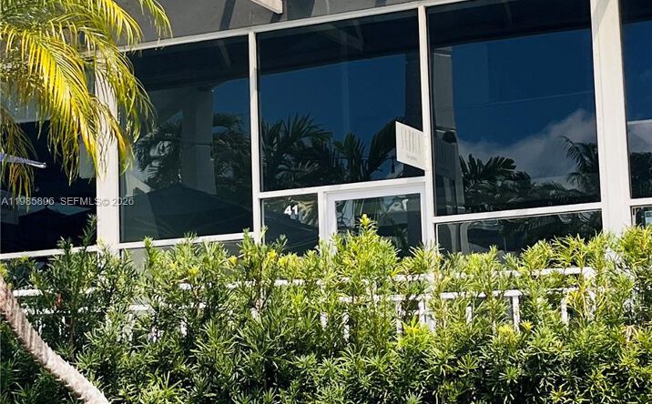 Pictures of Retail, Office property located at 260 Crandon Blvd # C41, Key Biscayne, FL 33149 for lease - image #1