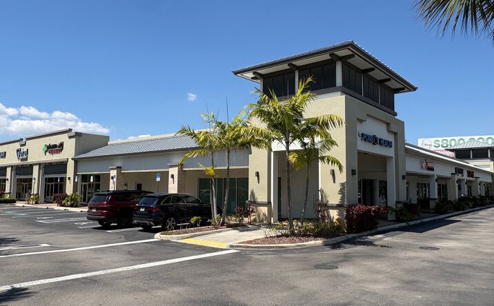Pictures of Retail property located at 2100 NW 107th Ave, Doral, FL 33172 for lease - image #1