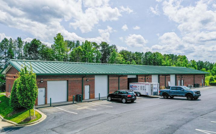 Pictures of Office, Industrial property located at 2024 Independence Commerce Dr, Matthews, NC 28105 for lease - image #1