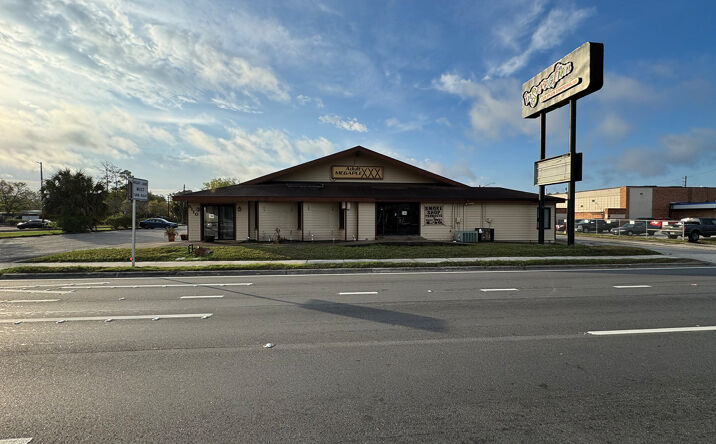 Pictures of Retail, Office property located at 5110 University Blvd W, Jacksonville, FL 32216 for lease - image #1