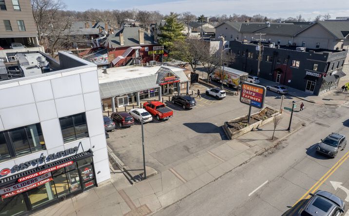 Pictures of Retail property located at 2094 N High St, Columbus, OH 43201 for lease - image #1