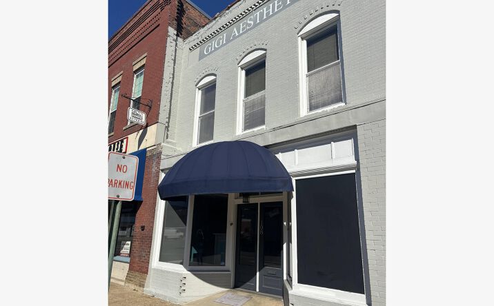 Pictures of Retail, Office property located at 108 W Anderson St, Selma, NC 27576 for lease - image #1