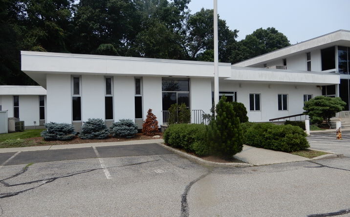 Pictures of Industrial, Office, Retail property located at 144 Old Brookfield Rd, Danbury, CT 06811 for lease - image #1