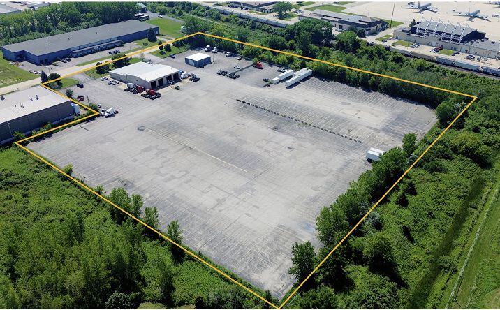 Pictures of Industrial property located at 2024 E Birchwood Ave, Cudahy, WI 53110 for lease - image #1