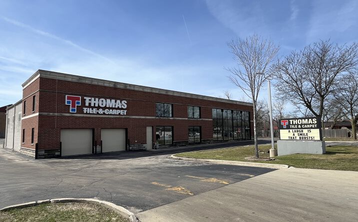 Pictures of Retail property located at 645 W Lake St, Addison, IL 60101 for lease - image #1