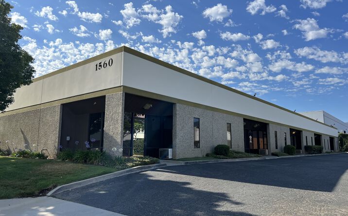 Pictures of Industrial property located at 1560 Commerce St, Corona, CA 92878 for lease - image #1