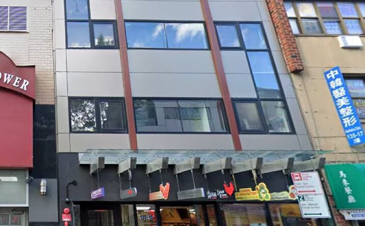 Pictures of Restaurant property located at 135-15 40th Rd, Flushing, NY 11354 for lease - image #1