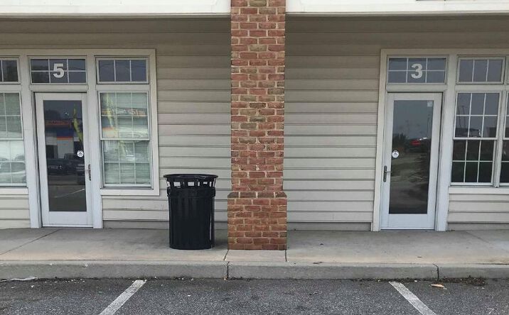 Pictures of Retail property located at 1-25 East Oak Ridge Dr, Hagerstown, MD 21740 for lease - image #1