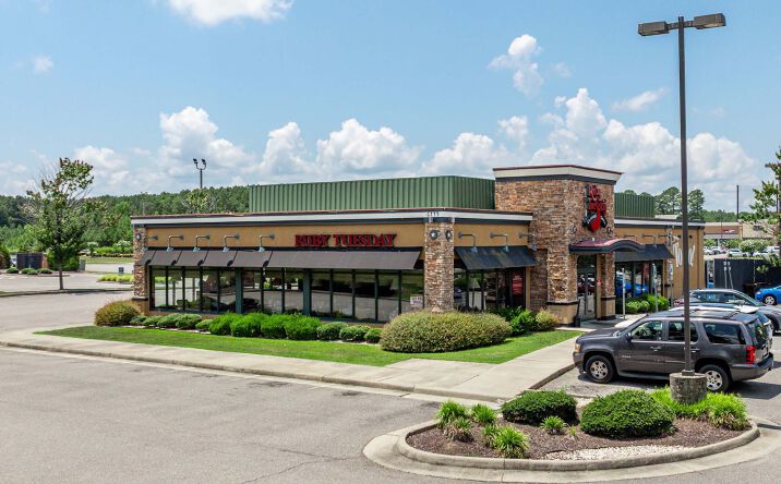 Pictures of Retail, Restaurant property located at 6749 Fox Centre Pkwy, Gloucester, VA 23061 for lease - image #1