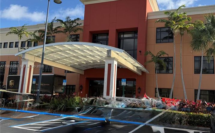 Pictures of Office property located at 925 NE 30th Ter # 212, Homestead, FL 33033 for lease - image #1