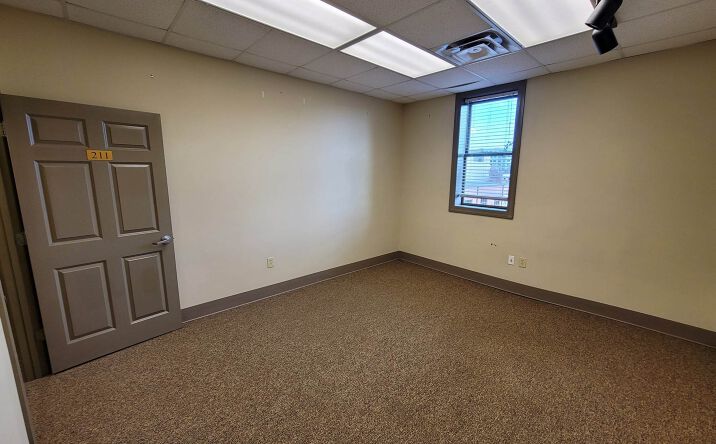 Pictures of Office, Retail property located at 1004 Gervais St, Columbia, SC 29201 for lease - image #1