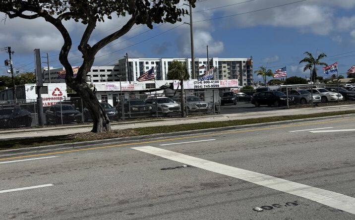 Pictures of Retail, Office, Land property located at 201 & 203 West State Road 84, Fort Lauderdale, FL 33315 for lease - image #1