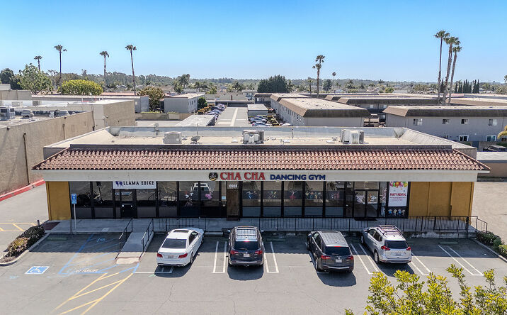 Pictures of Retail, Special Purpose, Office property located at 6912 Warner Ave, Huntington Beach, CA 92647 for lease - image #1