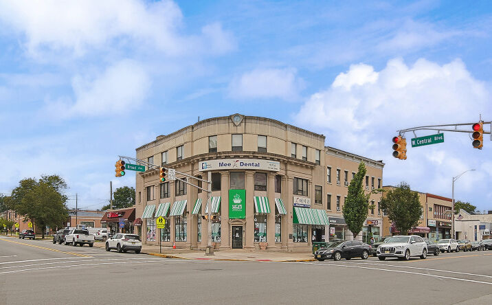 Pictures of Office property located at 280 Broad Ave, Palisades Park, NJ 07650 for lease - image #1