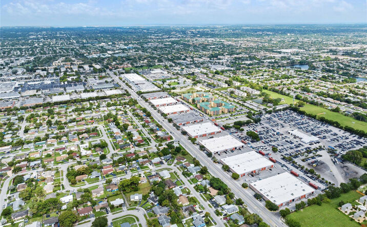 Pictures of Industrial property located at 3641 NW 19 Street, Lauderdale Lakes, FL 33311 for lease - image #1