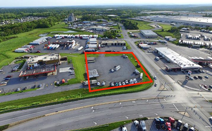 Pictures of Retail, Land property located at 16921 Halfway Blvd, Hagerstown, MD 21740 for lease - image #1