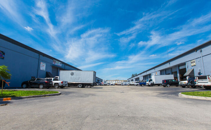 Pictures of Industrial property located at 10302 NW South River Dr, Medley, FL 33178 for lease - image #1
