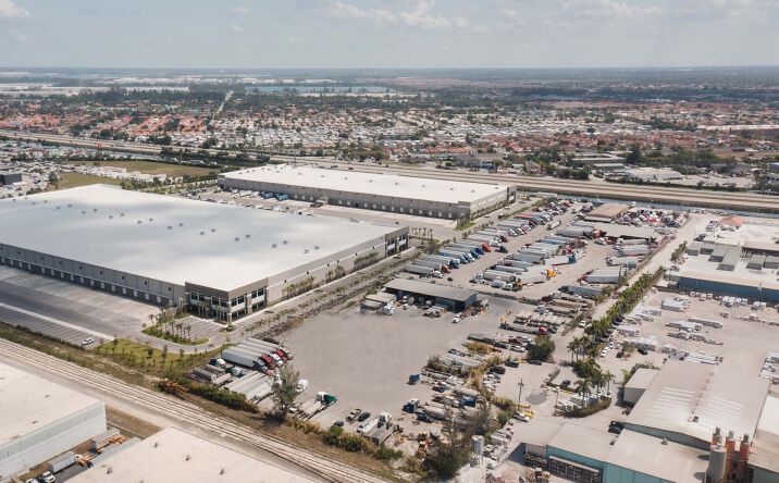 Pictures of Industrial property located at 11500 NW 118th Way, Medley, FL 33178 for lease - image #1