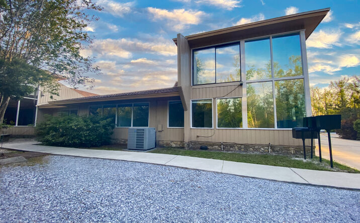 Pictures of Office property located at 1600 Jenks Ave, Panama City, FL 32405 for lease - image #1