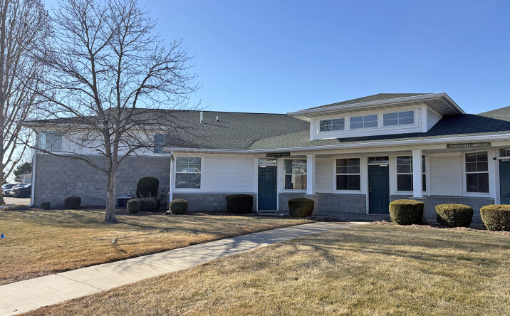 Pictures of Office, Industrial property located at 8923 N Prairie Pointe Rd, Peoria, IL 61615 for lease - image #1