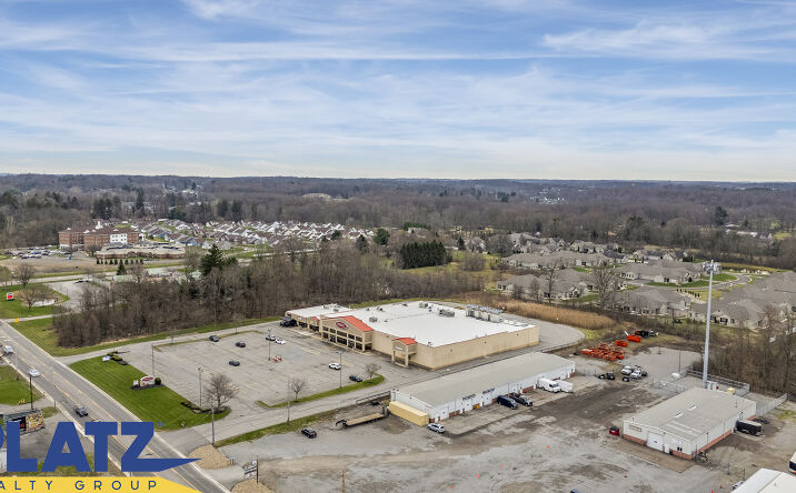 Pictures of Retail property located at 1135 W Western Reserve Rd, Poland, OH 44514 for lease - image #1