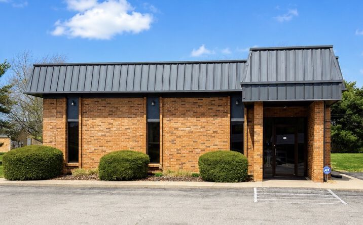 Pictures of Office property located at 100 Greenbriar Dr, Campbellsville, KY 42718 for lease - image #1