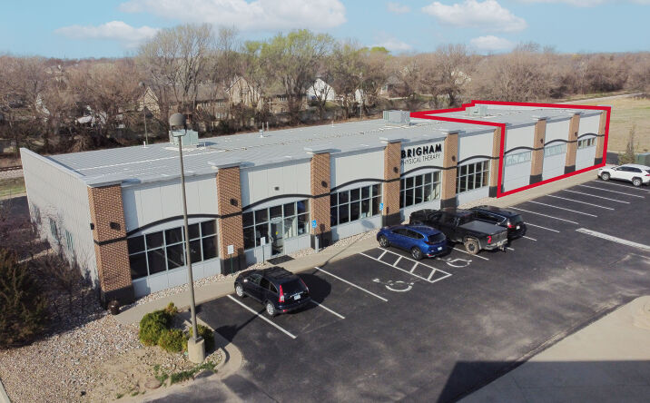 Pictures of Office property located at 7335 W 33rd St N, Wichita, KS 67205 for lease - image #1