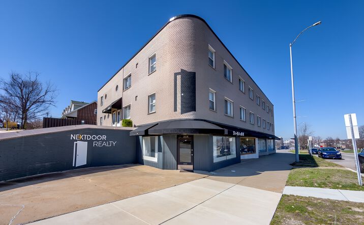 Pictures of Retail, Office property located at 2531 Hampton Ave, St. Louis, MO 63139 for lease - image #1