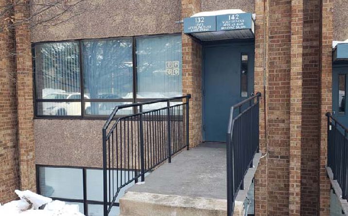 Pictures of Office property located at 4 Professional Dr, Gaithersburg, MD 20879 for lease - image #1