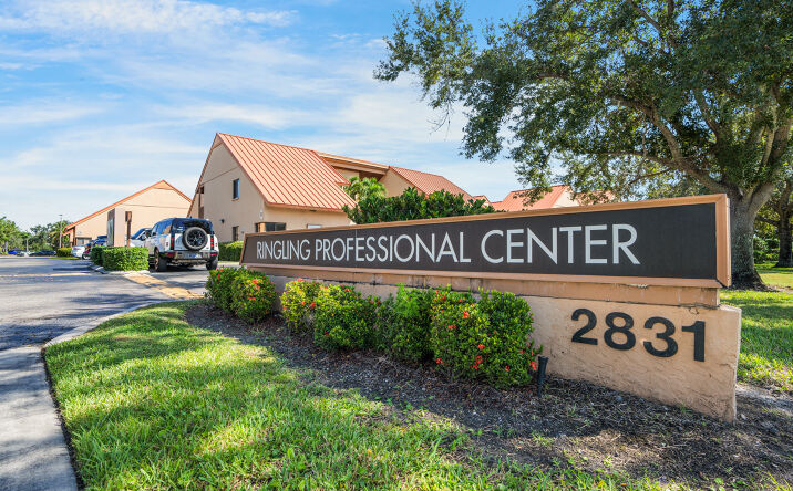 Pictures of Office property located at 2831 Ringling Blvd, Sarasota, FL 34237 for lease - image #1
