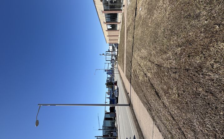 Pictures of Retail, Office property located at 400 Connecticut Blvd, East Hartford, CT 06108 for lease - image #1