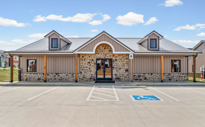 Pictures of Office, Special Purpose property located at 2510 Pea Ridge Rd, Clarksville, TN 37040 for lease - image #1