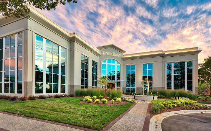 Pictures of Office property located at 13900 Conlan Cir, Charlotte, NC 28277 for lease - image #1