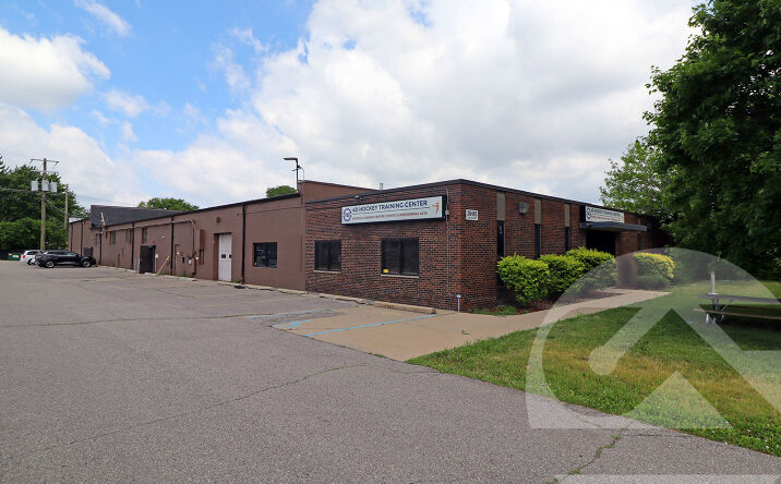 Pictures of Retail, Industrial property located at 30475-30495 Stephenson Hwy, Madison Heights, MI 48071 for lease - image #1