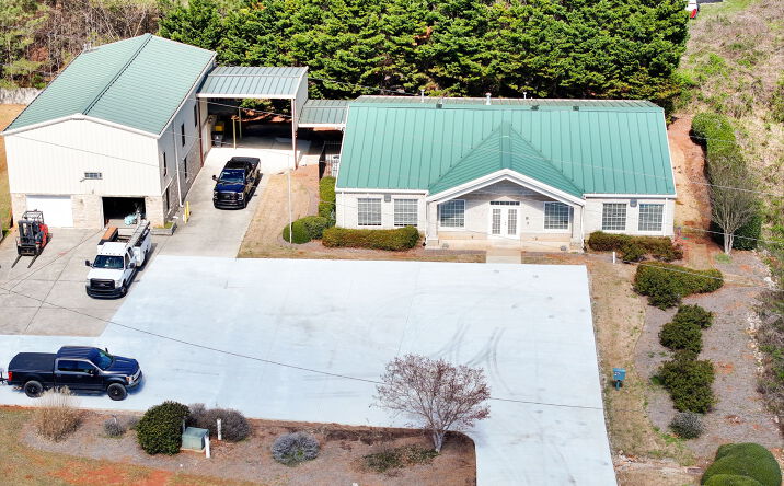 Pictures of Office, Industrial property located at 442 Cadillac Pkwy, Dallas, GA 30157 for lease - image #1