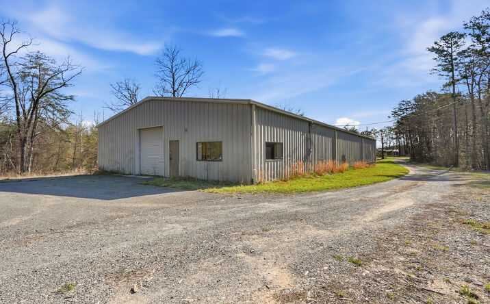 Pictures of Industrial, Office property located at 413 County Line Rd, Signal Mountain, TN 37377 for lease - image #1