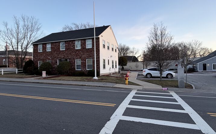 Pictures of Office property located at 7 Bedford St, Burlington, MA 01803 for lease - image #1
