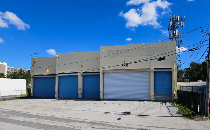 Pictures of Office, Industrial property located at 117 NW 3rd Ave, Dania Beach, FL 33004 for lease - image #1